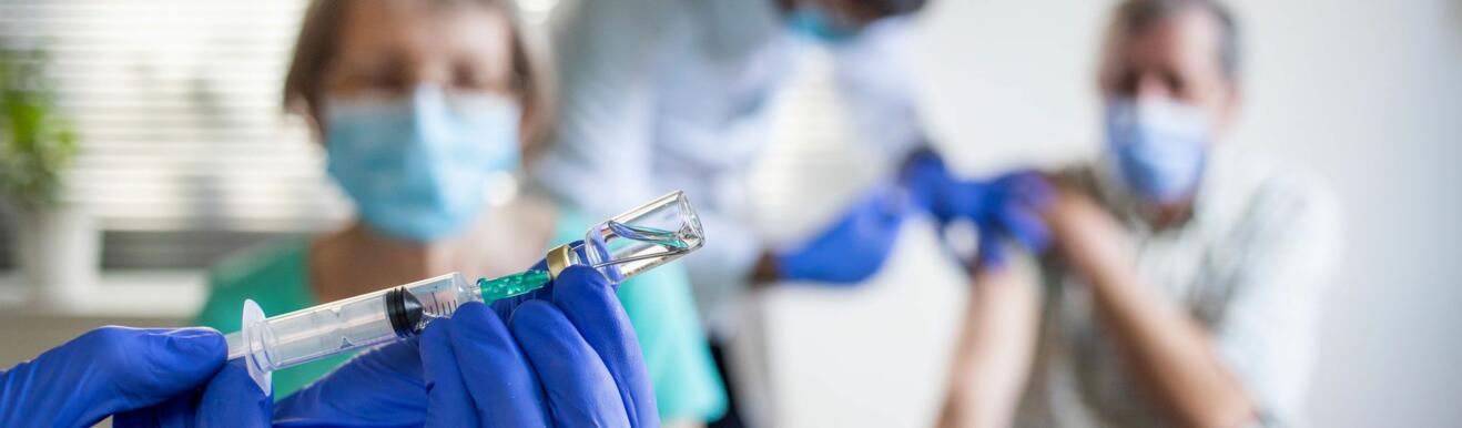 SNM News ¦ Peur, incertitude et résilience : sont-elles les éléments constitutifs de la prise de décision vaccinale pendant l’épidémie COVID-19 ? - N°108